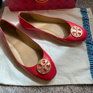 Tory Burch Chelsea Cap Toe Flats